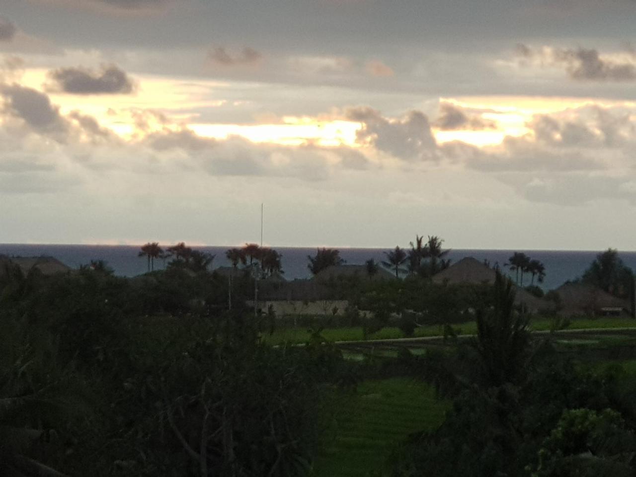 Wasabi Hotel Canggu  Exterior photo